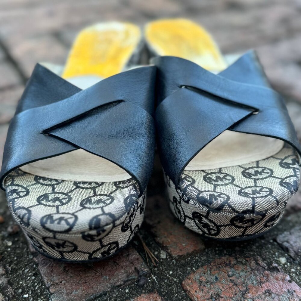 Michael Kors MK Logo Platform Wedge Slides Size 7 - Picture 5 of 8